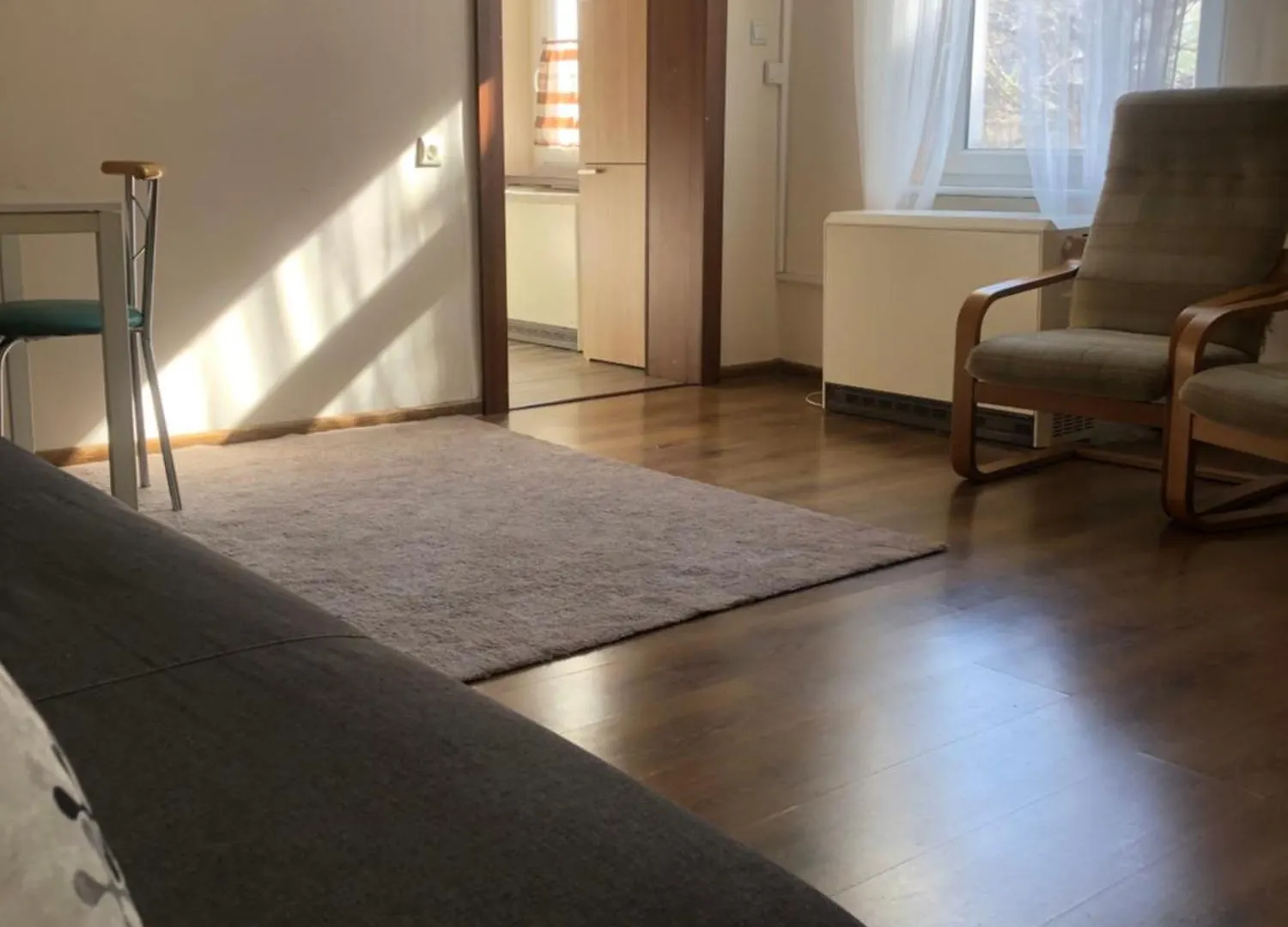 Maly Apartament W Sercu Jezyc contacts